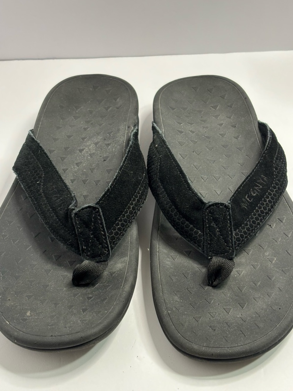 MEGNYA Mens Orthopedic Flip Flops Sz 10 VGUC